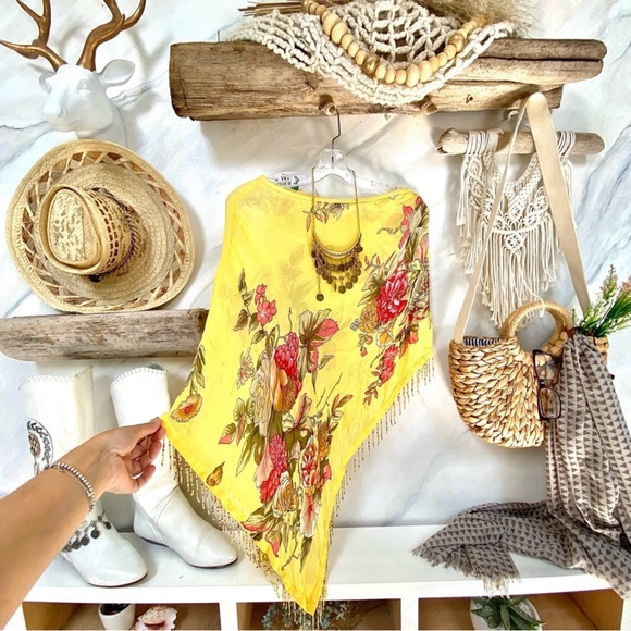 Sweet Gypsy Floral Coverup - Picture 5 of 12